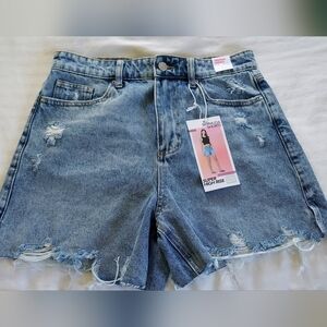 NWT Simple Society Distressed Jean Shorts Size 5/27